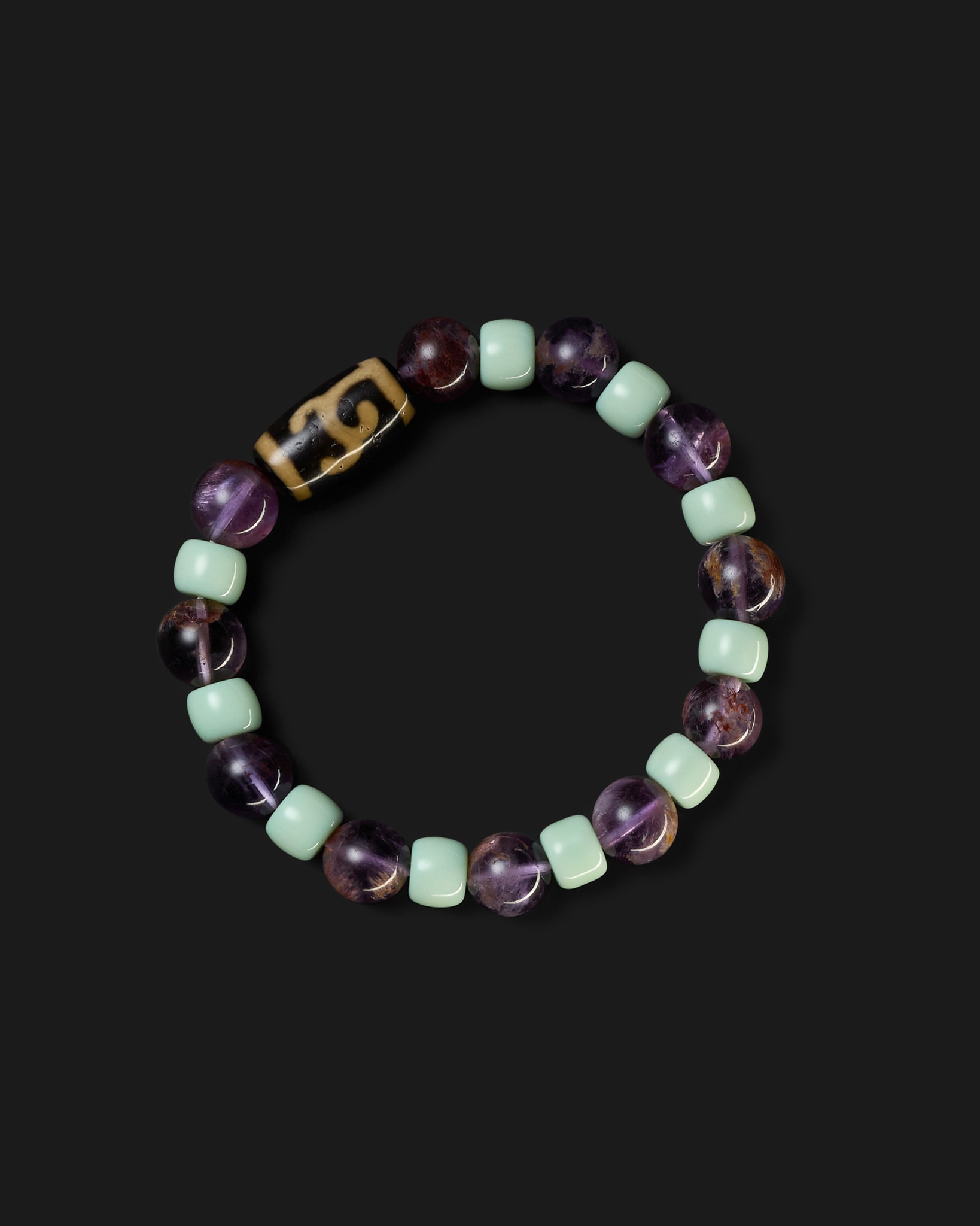 Дзи Зелёная Тара в браслете из ауралита и ювелирной смолы